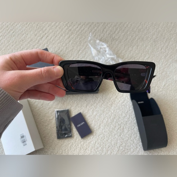 LIKE NEW PRADA sunglasses - Picture 7 of 11